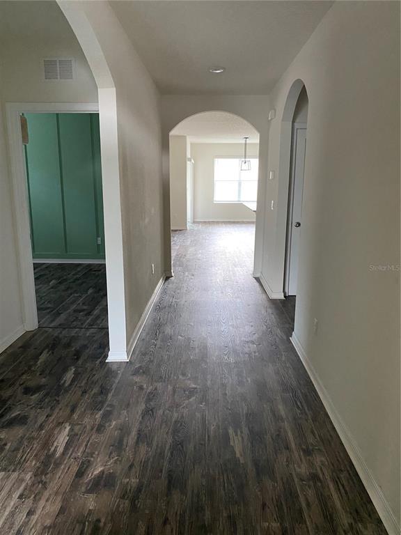 Building Photo - 2363 White Lilly Dr