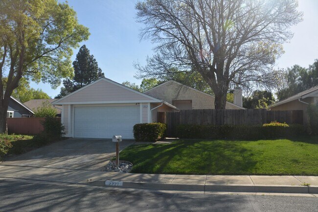 Building Photo - Sharp Pittsburg 3/2