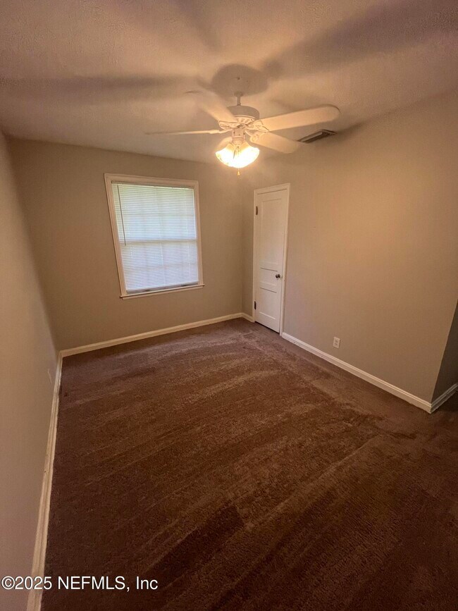 Building Photo - 4754 Sefa Cir N