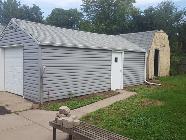 Building Photo - 9901 Pillsbury Ave S Bloomington,
