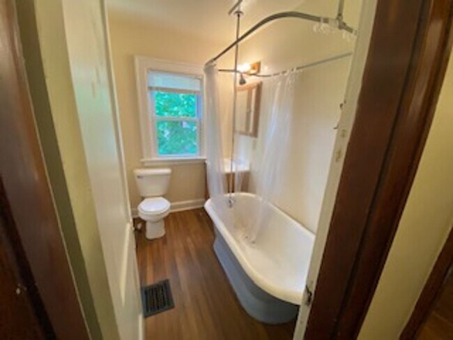 Building Photo - 2473-75 Adams Ave