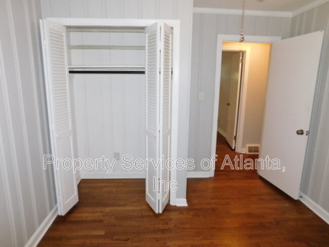 Building Photo - 188 Shawnee Trail SE