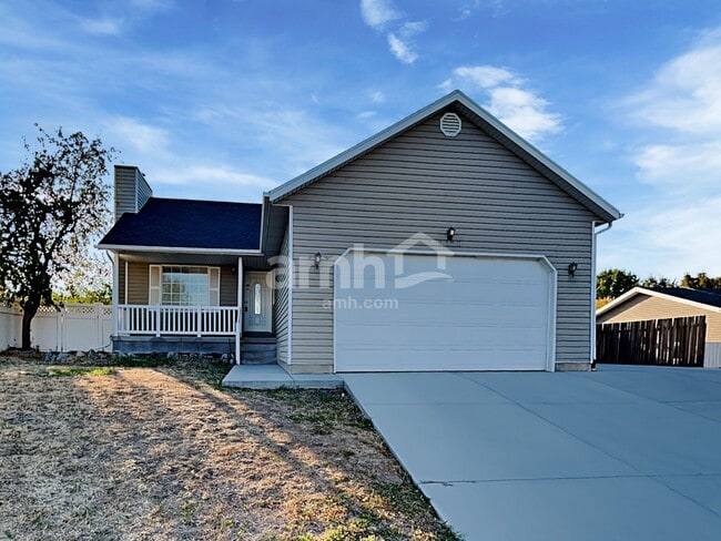 Building Photo - 3328 Celebration Dr