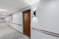 Building Photo - 10330 W Thunderbird Blvd