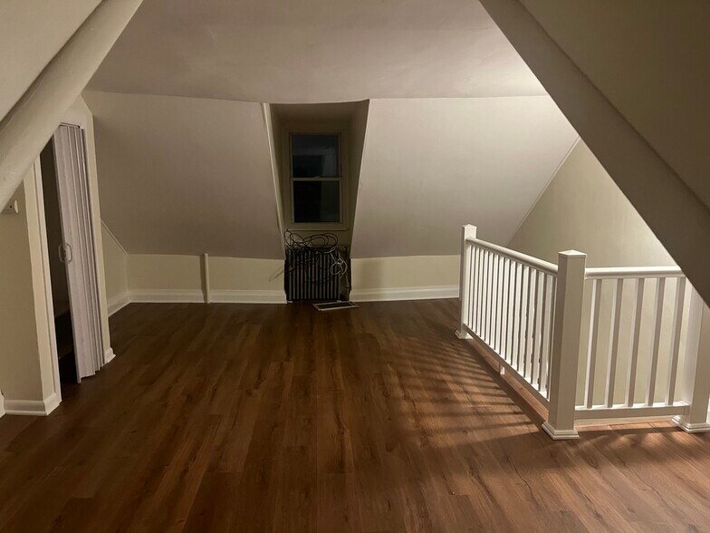 Attic bedroom - 1131 W Court St