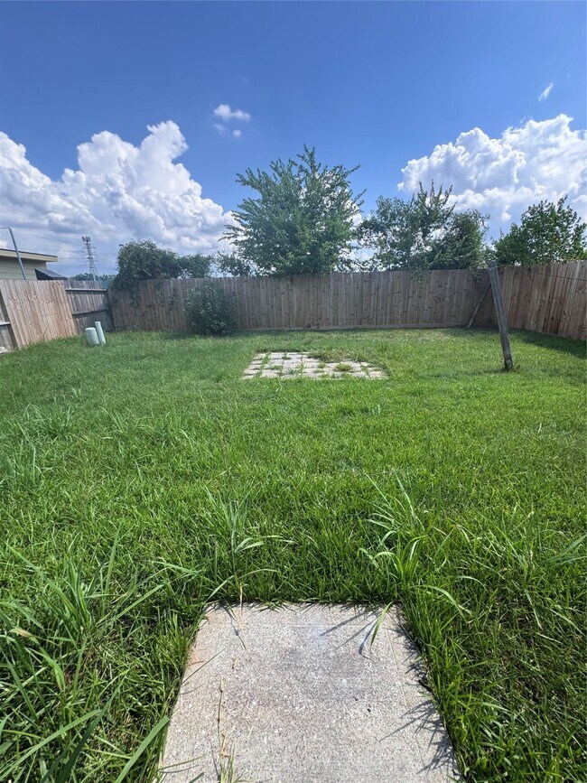 Building Photo - 18923 Larkspur Hills Dr