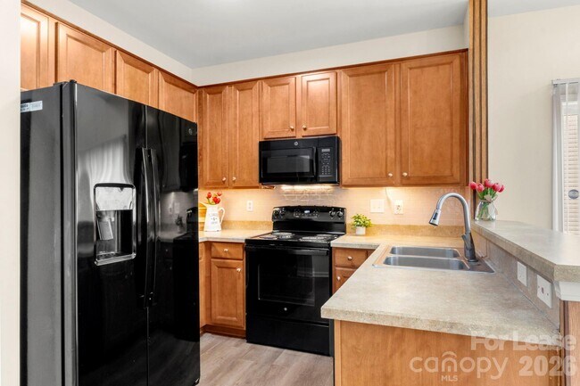 Building Photo - 10457 Stokeshill Ct