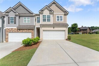 Building Photo - 300 Stoneybrook Dr
