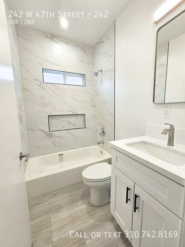 Building Photo - 242 W 47th St