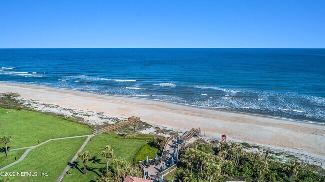 Building Photo - 649 Summer Pl