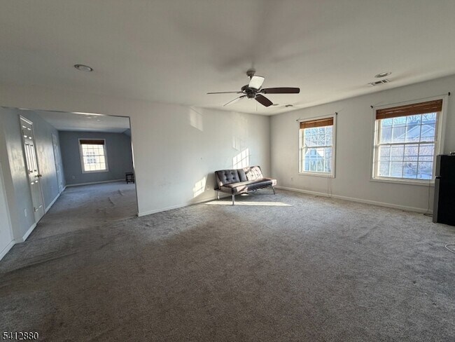 Building Photo - 105 Churchill Ave