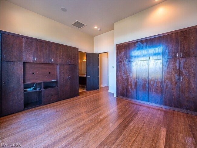 Building Photo - 7426 Yonie Ct