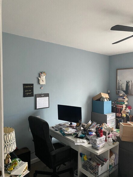 Bedroom 2/2 - 513 W Lookout Dr