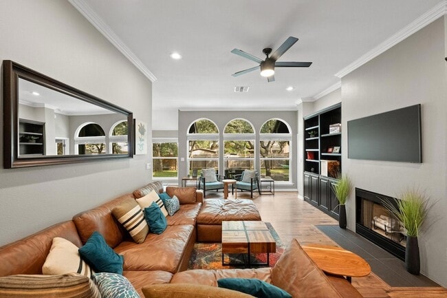 Building Photo - 8716 Bobcat Dr