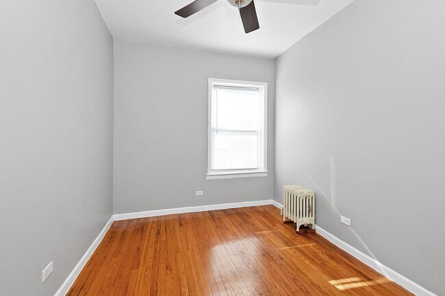 Interior Photo - 6200 S Albany Ave. Chicago IL