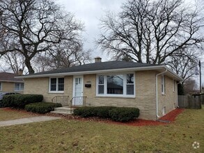 Building Photo - 3 bedroom Northside ranch