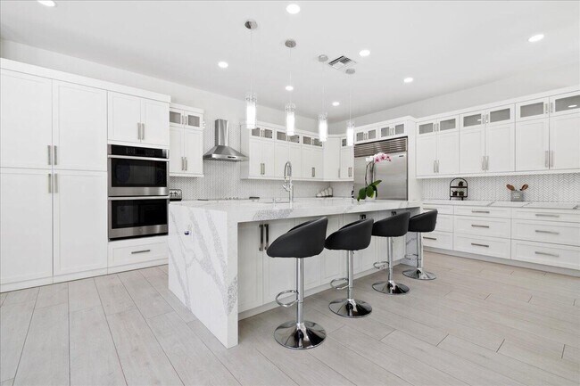 Building Photo - 2313 Golf Brook Dr