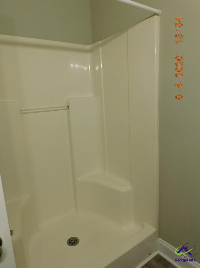 Building Photo - 408 Club Villa Court