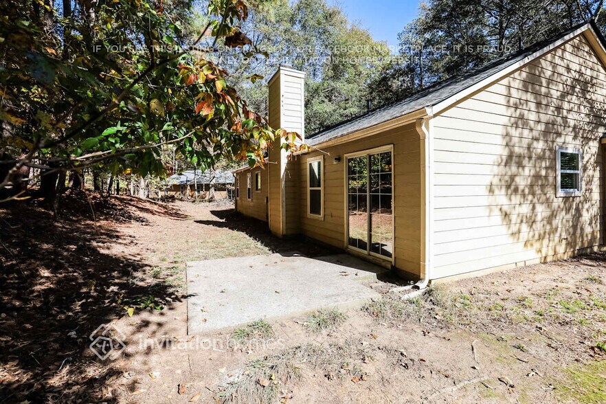 Building Photo - 1213 Trout Dr