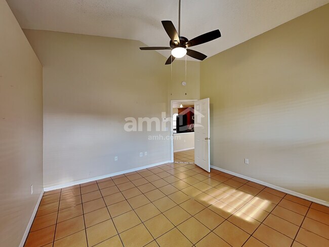 Building Photo - 2991 Saint James Lane