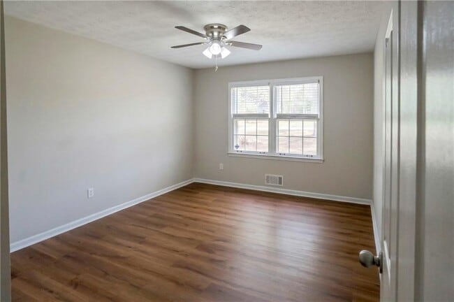 Building Photo - 1802 Driftwood Pl