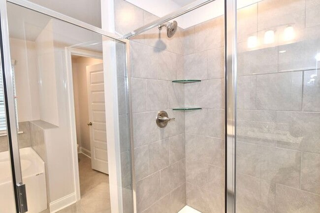 Building Photo - 229 Hellen Vly Dr