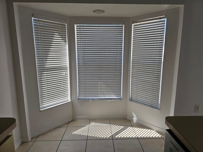 Building Photo - 15040 SE 94th Ct