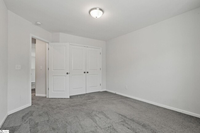 Building Photo - 829 Appleby Dr