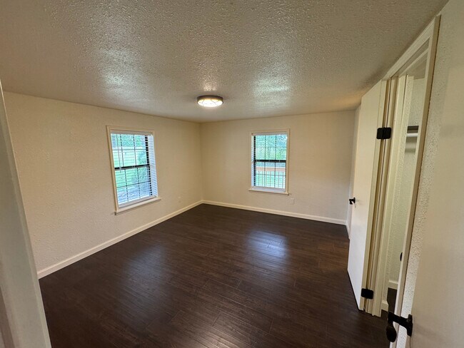 Building Photo - 7697 MO-176