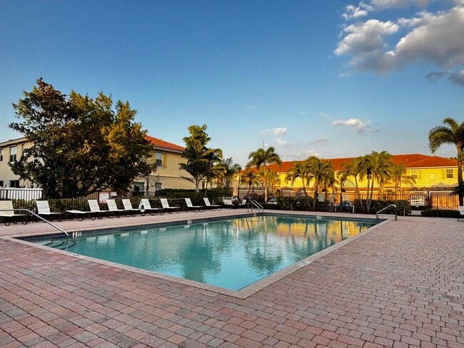 Building Photo - 9491 SW Merlin Ct