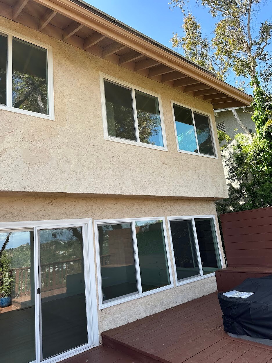 Building Photo - 10136 Hollow Glen Cir