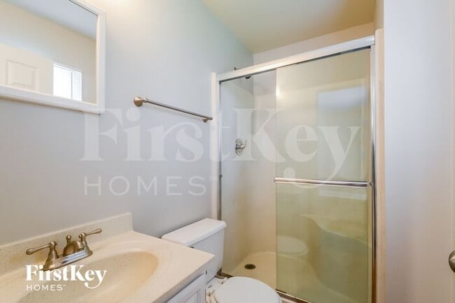 Building Photo - 5854 Blackberry Dr