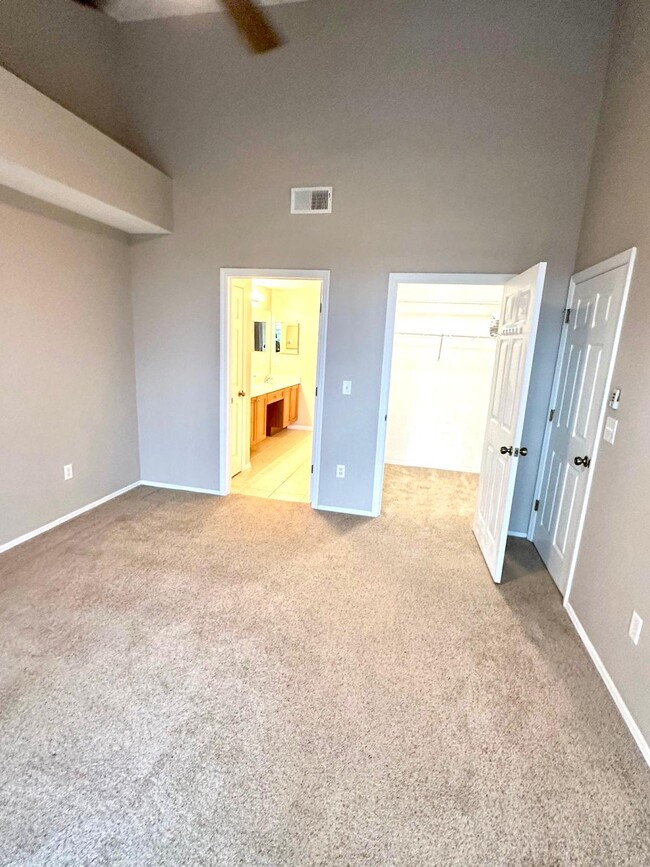 Master bedroom with large closet - 9035 Colby Dr