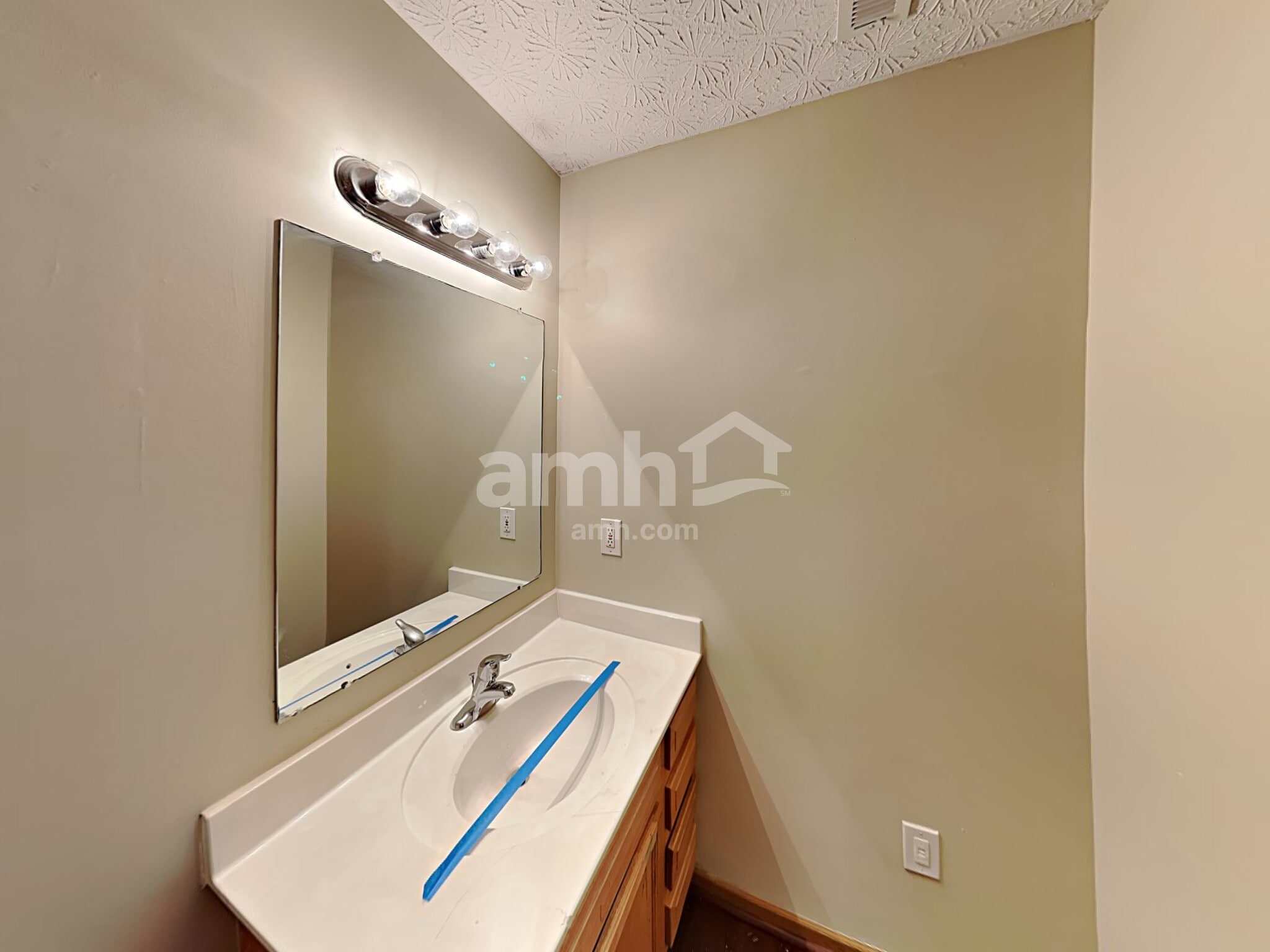 Building Photo - 8245 Crete Ln