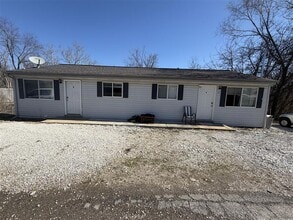 Building Photo - 17 North Dr