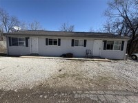 Building Photo - 17 North Dr