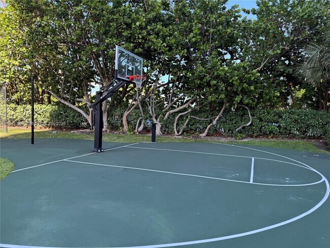 Building Photo - 1201 S Ocean Dr