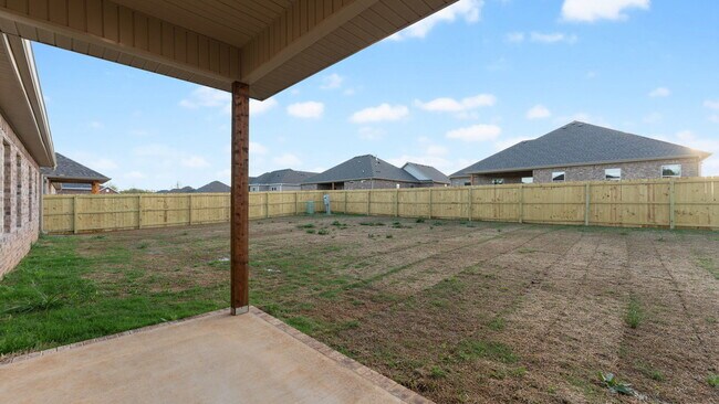 Building Photo - Modern 3BR Near Creekside Park