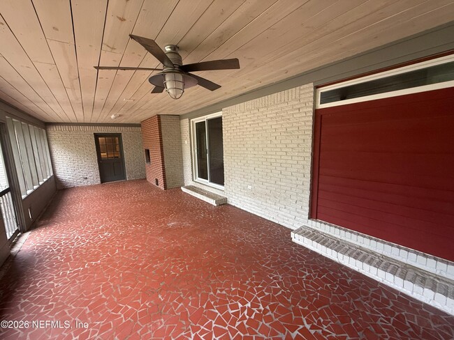 Building Photo - 2374 Stafford Dr