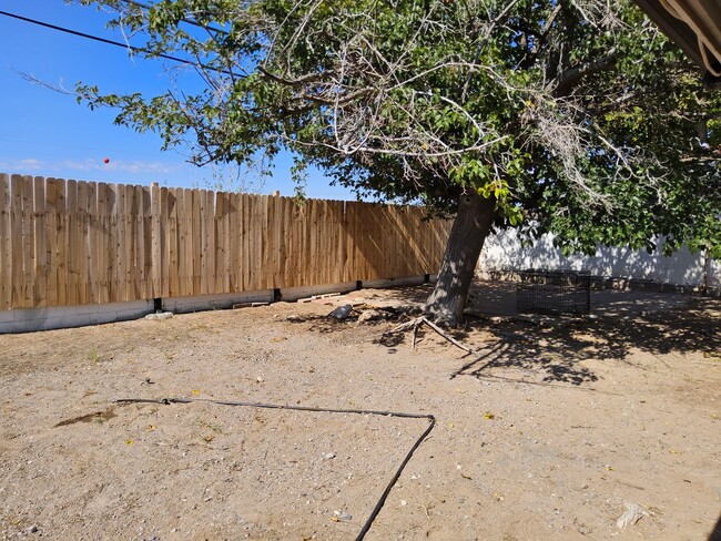 Building Photo - 3 Bedroom 2 Bath Home for Rent