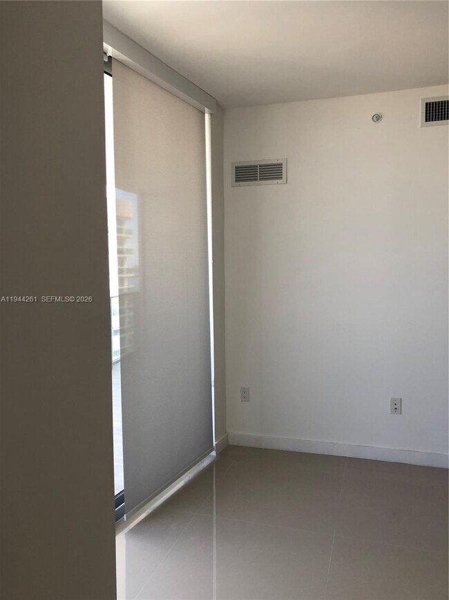 Building Photo - 488 NE 18th St