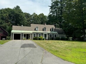 Building Photo - 45 Common St