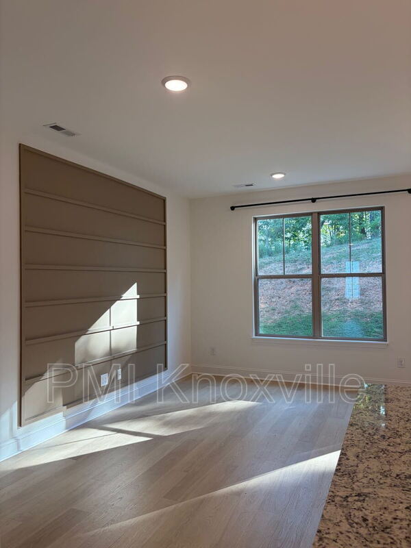 Building Photo - 8413 Whisper Ln
