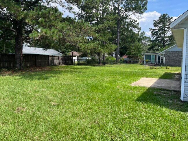 Building Photo - 114 Oak Terrace Dr