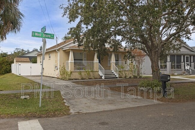 Building Photo - 7515 S Westshore Blvd