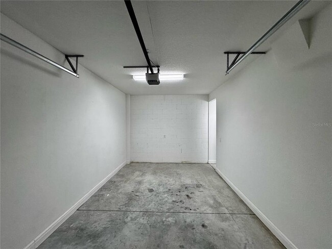 Building Photo - 13372 Stoddart Ave