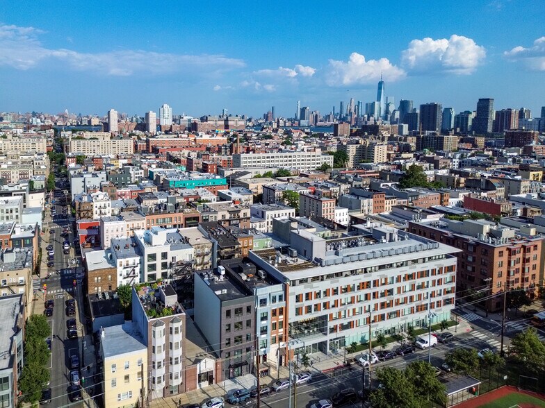 Building Photo - 417 Jackson St