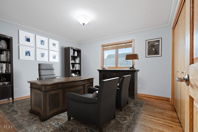 Building Photo - 5614 S Moody Ave