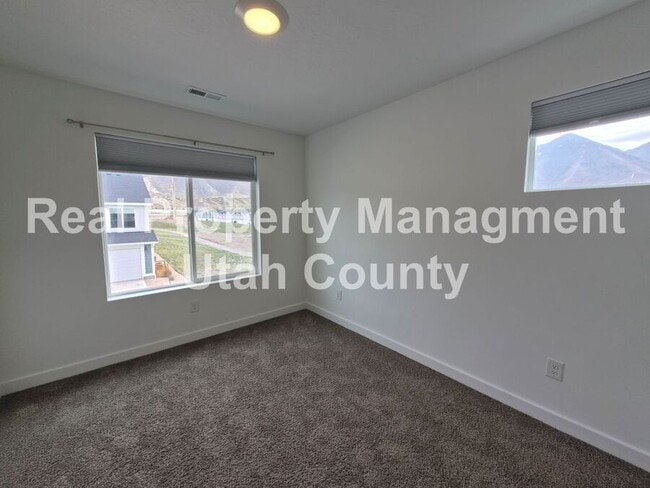 Building Photo - 1322 S 3540 E