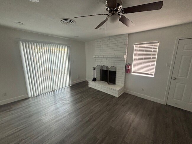 Building Photo - 2816 Ashe Rd